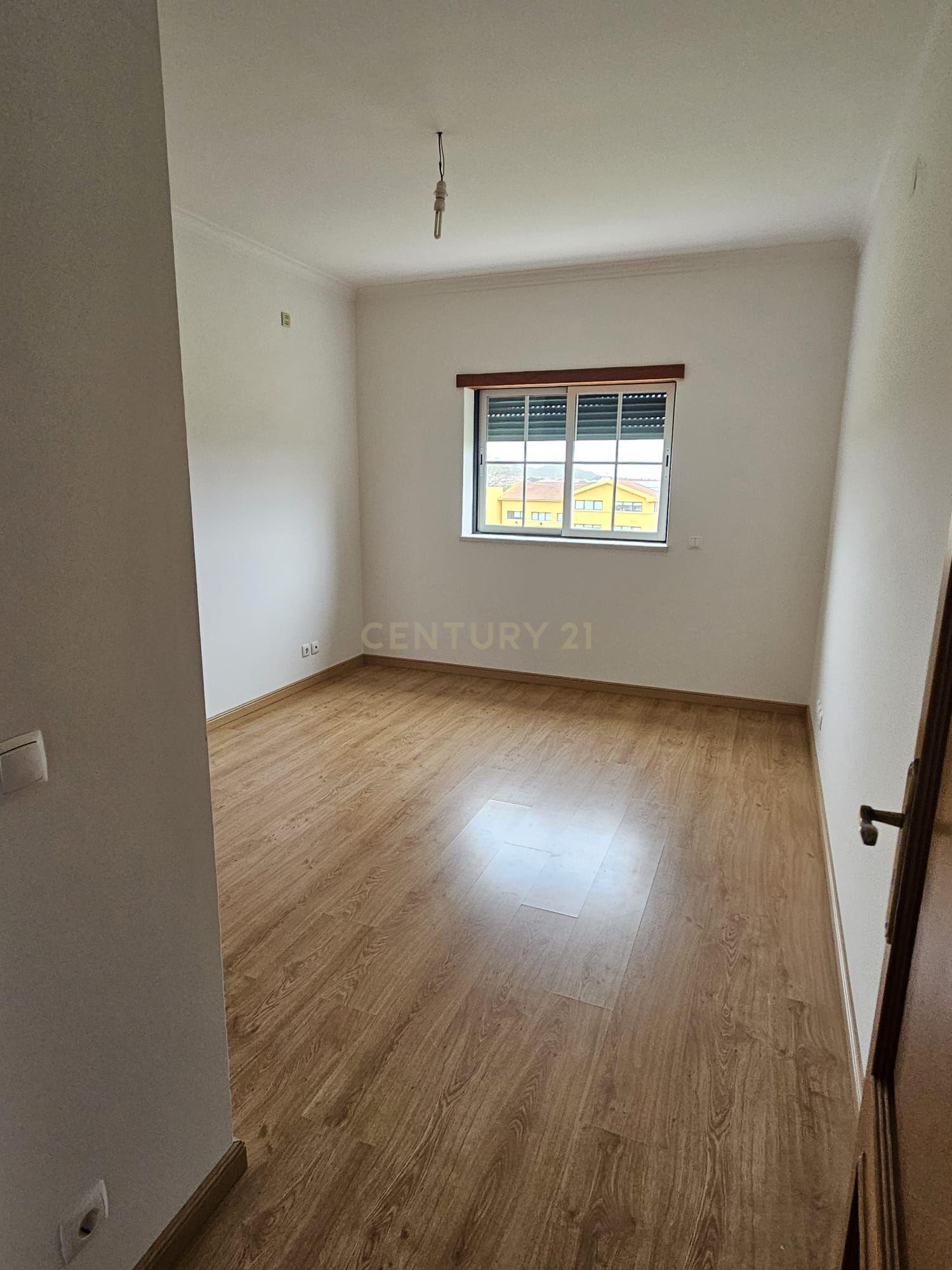 Apartamento T3 à venda em União de Freguesias da Cidade de Santarém, Santarém — foto 19