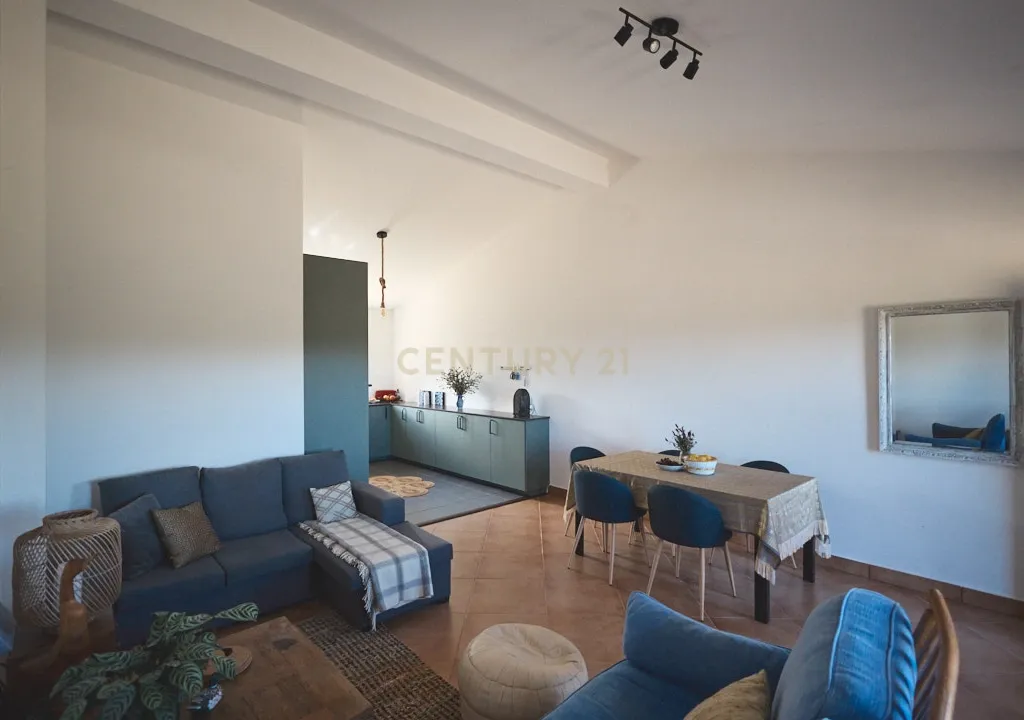 Acorde com vistas deslumbrantes sobre o oceano no seu rancho exclusivo de 8,4 hectares no Algarve, em Aljezur! Inclui uma casa principal ecoeficiente com certificação energética A, perto de praias de surf lendárias. Este é o seu refúgio costeiro definitivo — agarre esta oportunidade rara e agende hoje mesmo a sua visita! - Image 31
