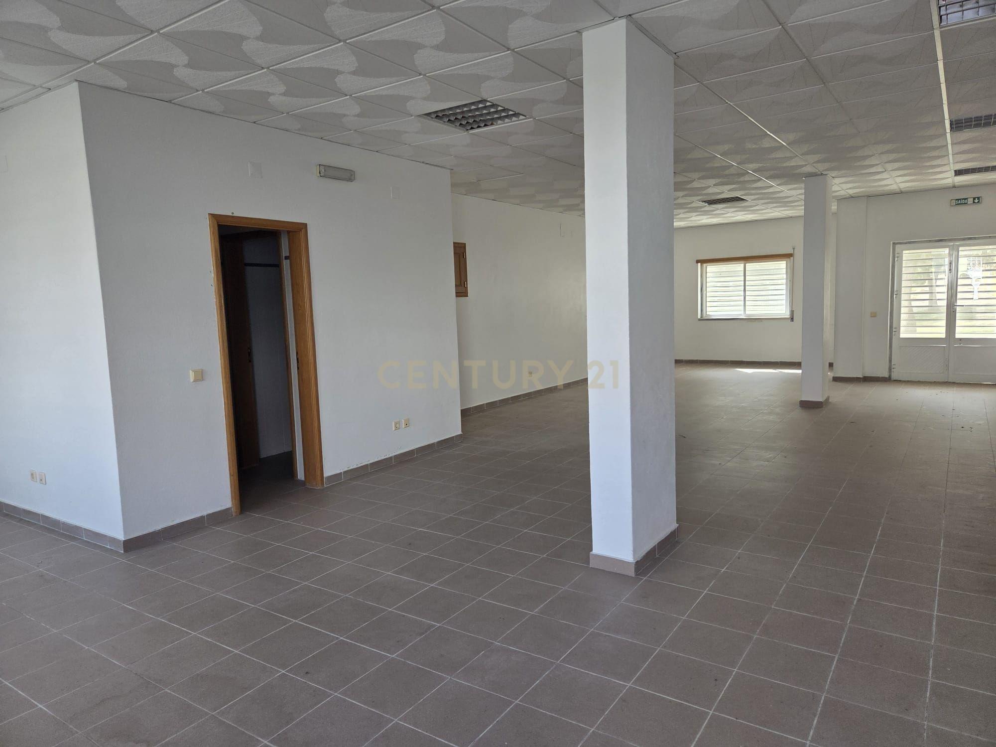 Fotografia 5 de Loja em Casais Marmeleira-Carregado