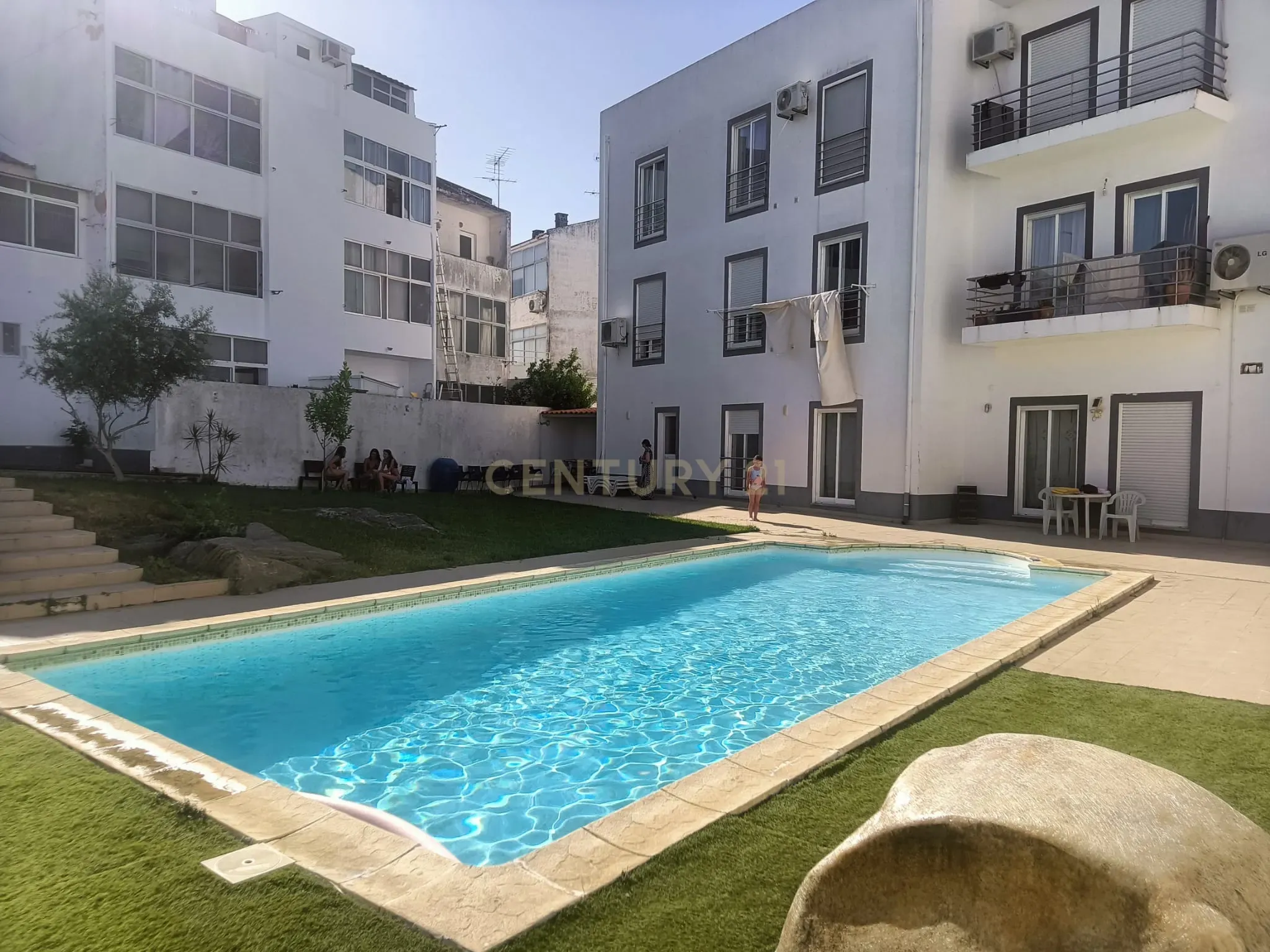 Fotografia 8 de Excelente T3 no centro de Beja, em condominio com piscina