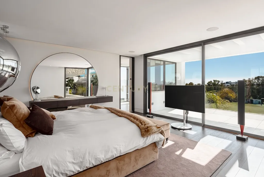 Villa Opal: Uma Obra-Prima de Elegância Moderna com Vistas Panorâmicas em La Alquería - Image 12