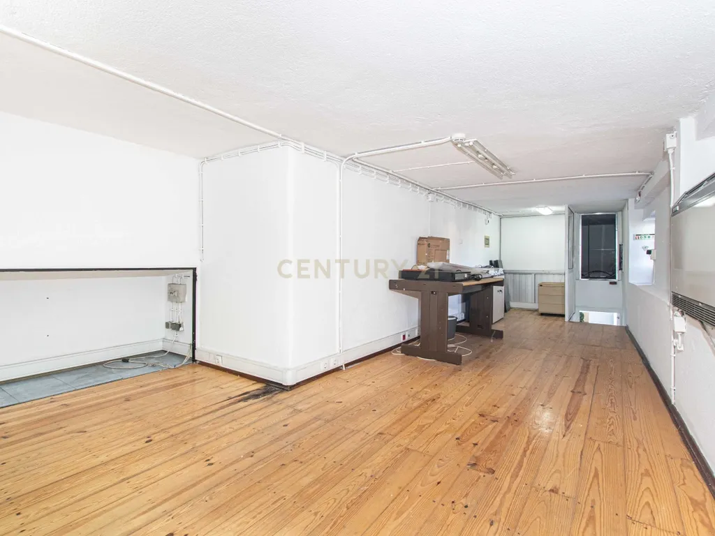 Loja em Campolide, Lisboa - 160m² - Image 21