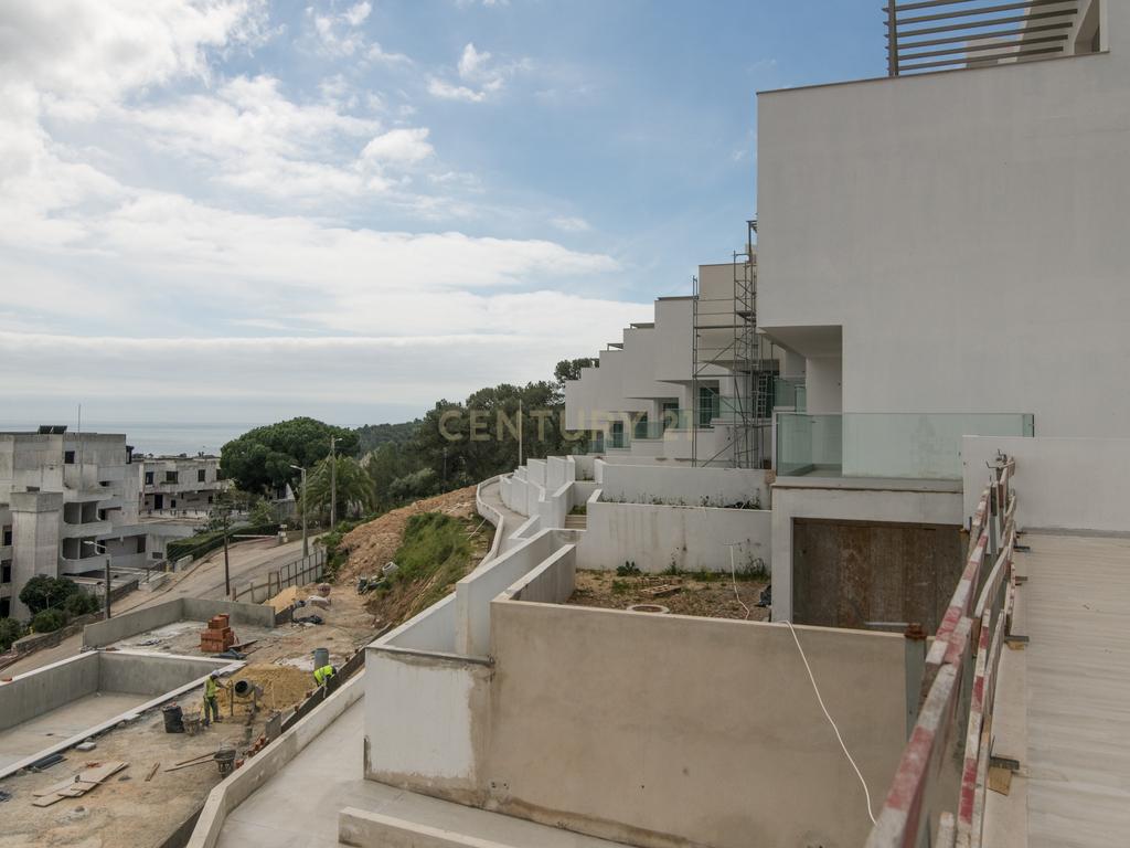 Condomínio Villas d’Ouro – Exclusividade e Conforto no Coração de Sesimbra - Image 71