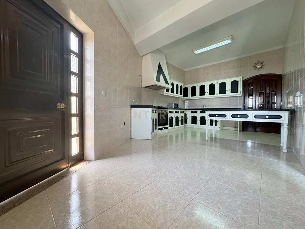 Moradia com 3 Apartamentos com área exterior em Vilela, Paços de Ferreira - Image 5