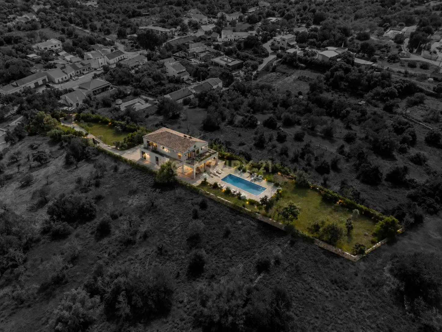Fotografia 3 de Terreno com Potencial para 3 Moradias | 2.680 m² | São Bartolomeu de Messines | Silves