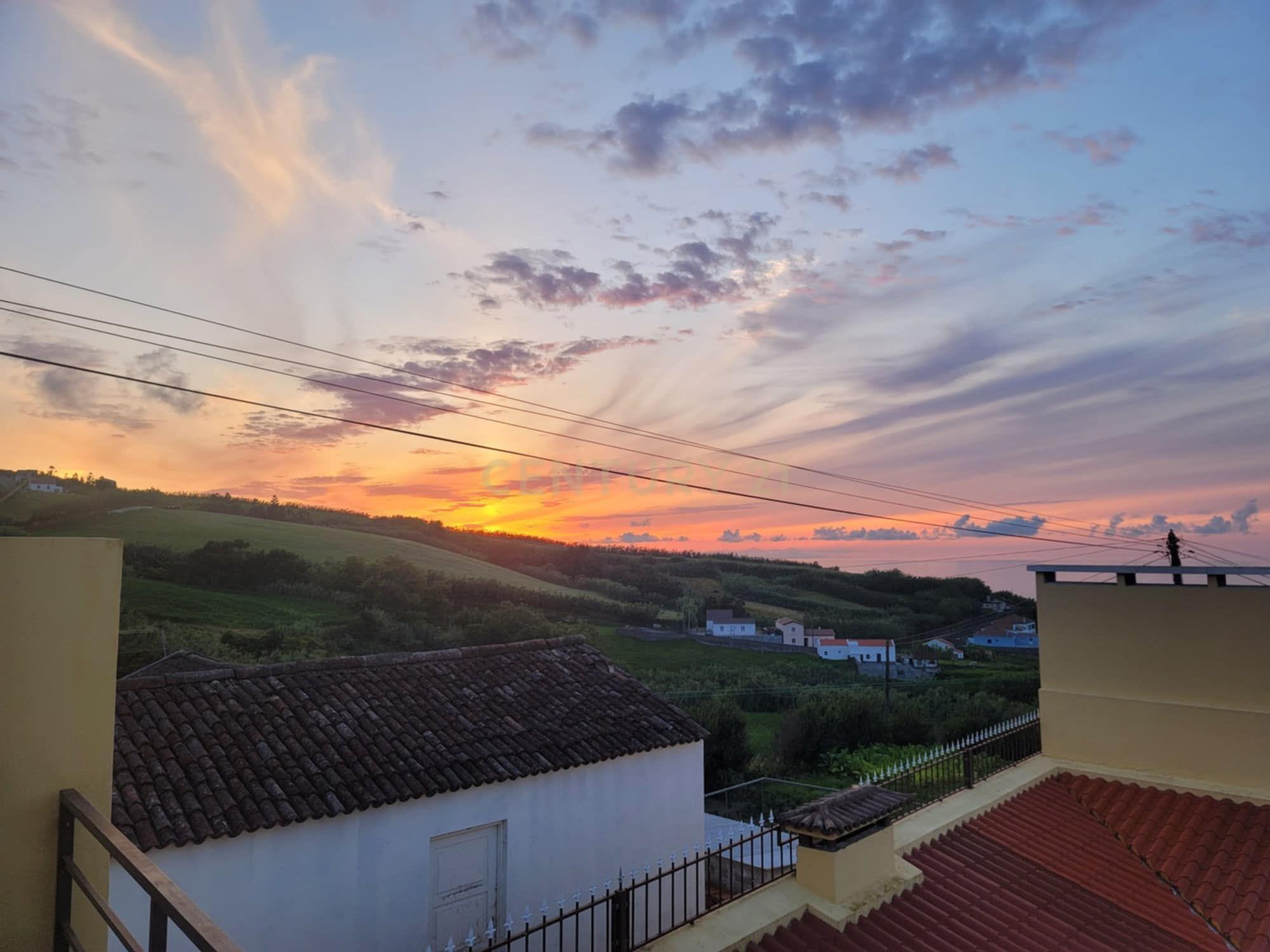 Moradia T4 com Vista Mar | Ajuda da Bretanha | São Miguel - Image 48