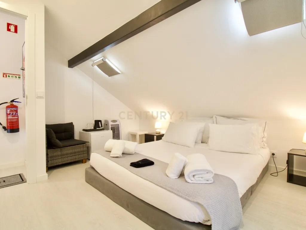 Apartamento Duplex em Alojamento Local - Almada - Image 30