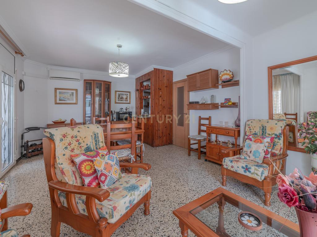 Oportunidade de Investimento em Salou – Apartamento com Licença Turística e Duas Varandas - Image 16