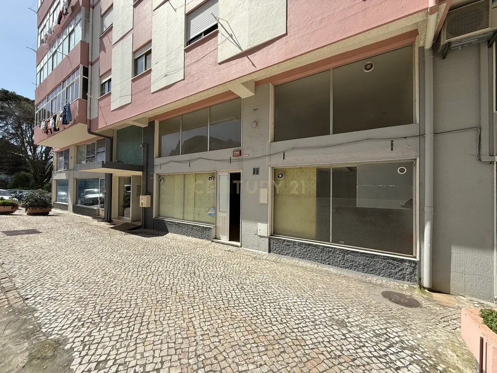 Loja para venda na Av Jaime Cortesão - Image 1