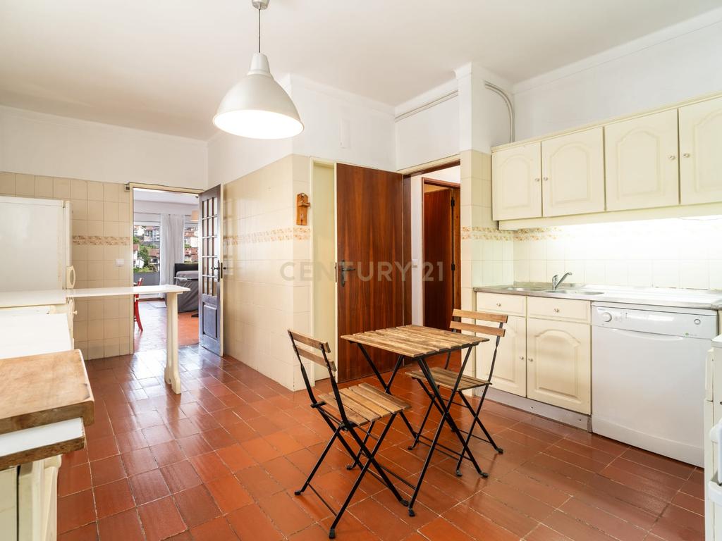 T3 Duplex com 2 Terraços, na Av. Elísio de Moura, em Coimbra - Image 15