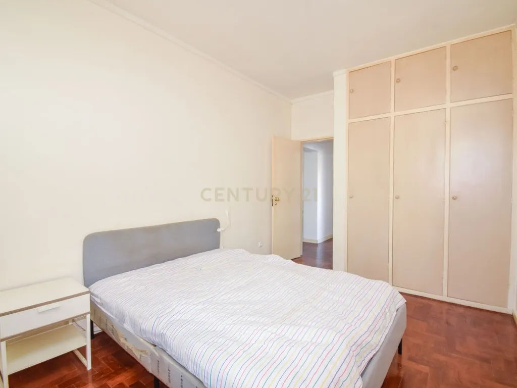 T3 em Alfragide com 125 m² – Oportunidade para Remodelação com Potencial - Image 15