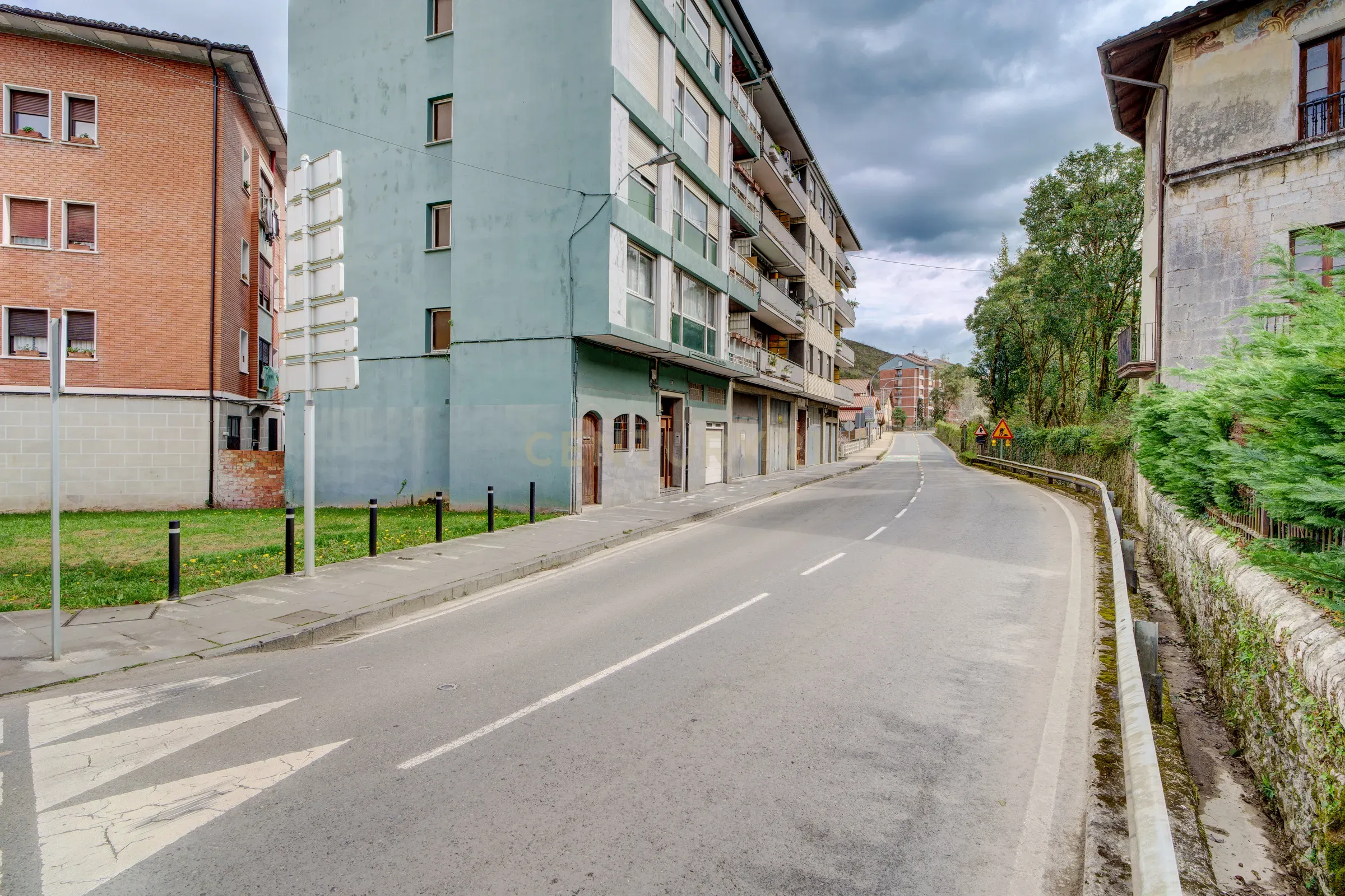  - Image 1