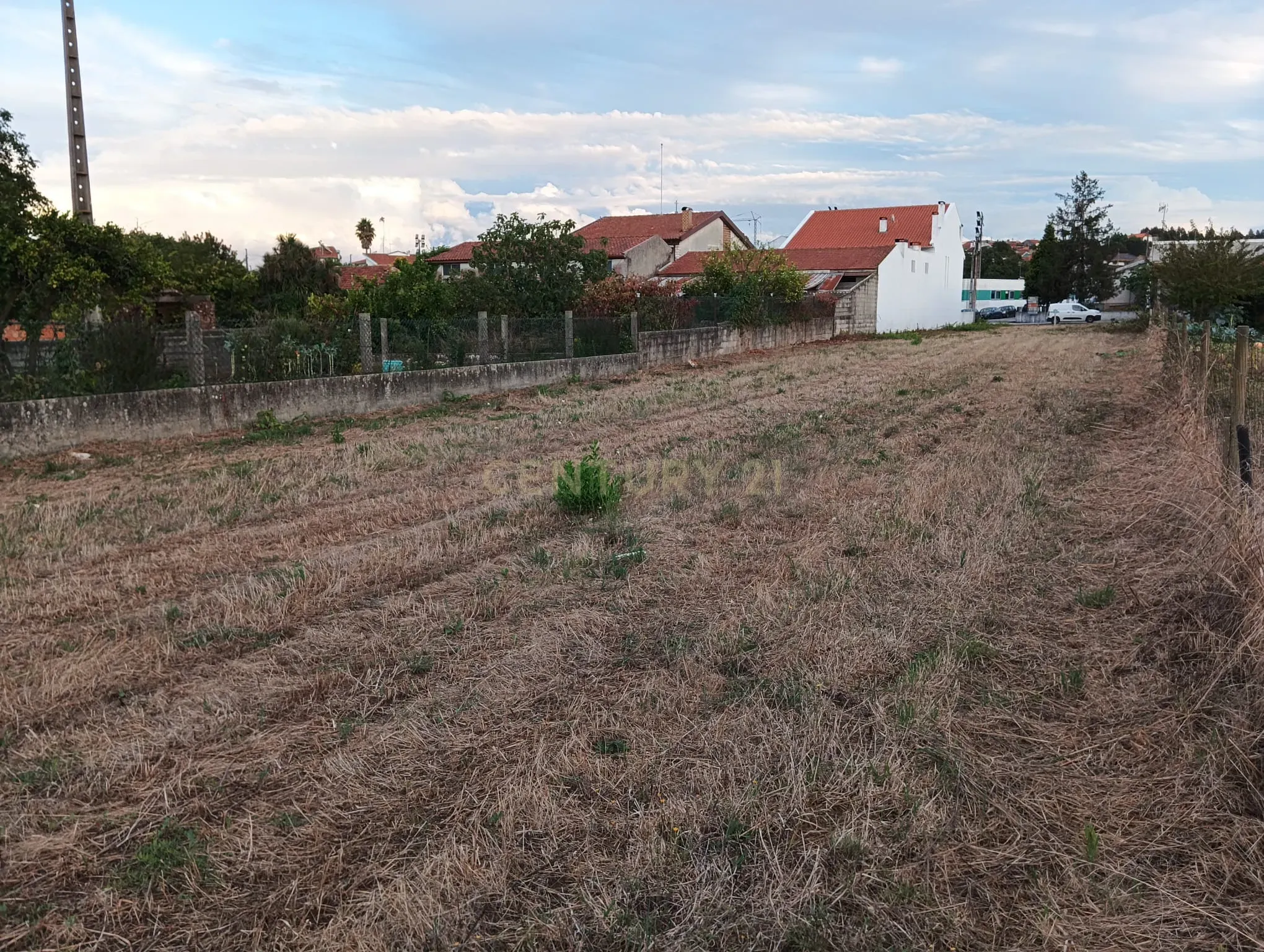 Fotografia 3 de terreno urbanizável com 1.789 m², em Fermentelos, concelho de Águeda.