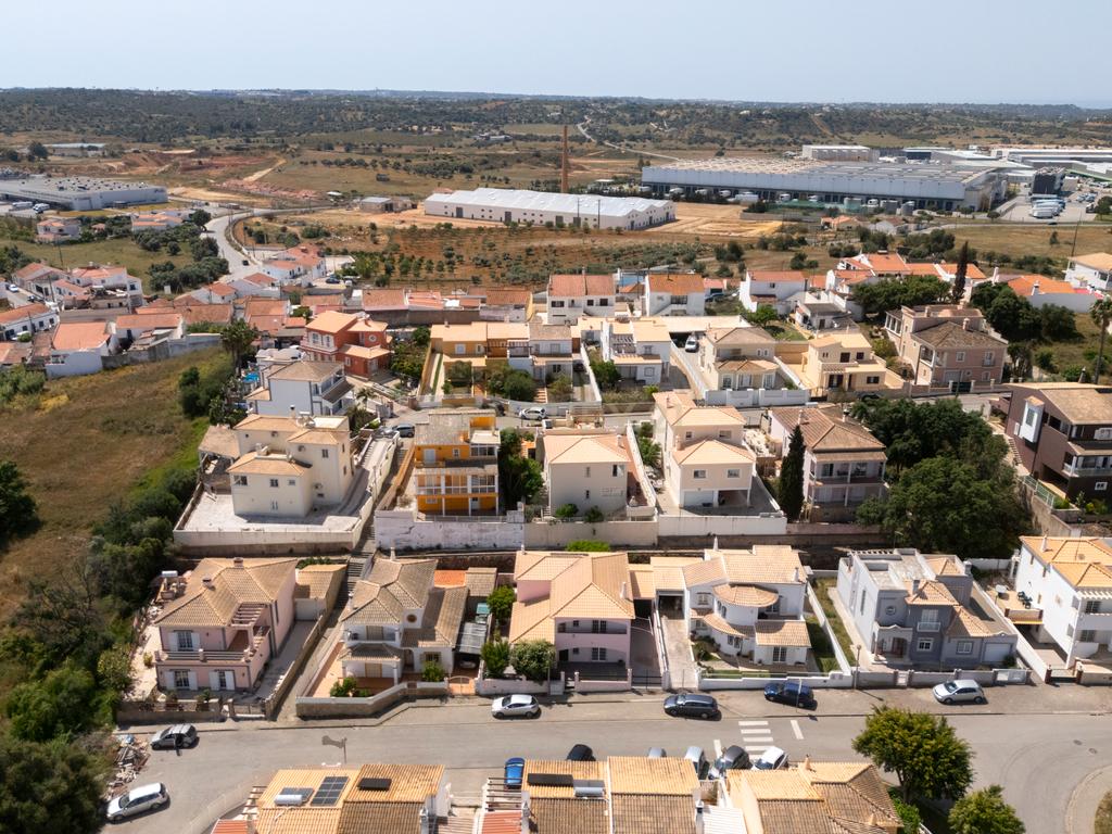 MORADIA T4 ALGOZ - VALE VERDINHO (CPCV ) - Image 32