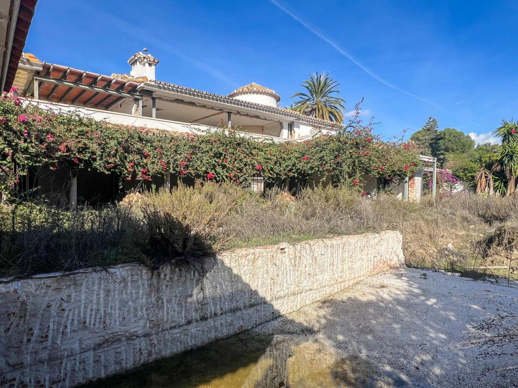 Moradia à Segunda Linha do Mar em Costalita – A Apenas 30 Metros da Praia - Image 27