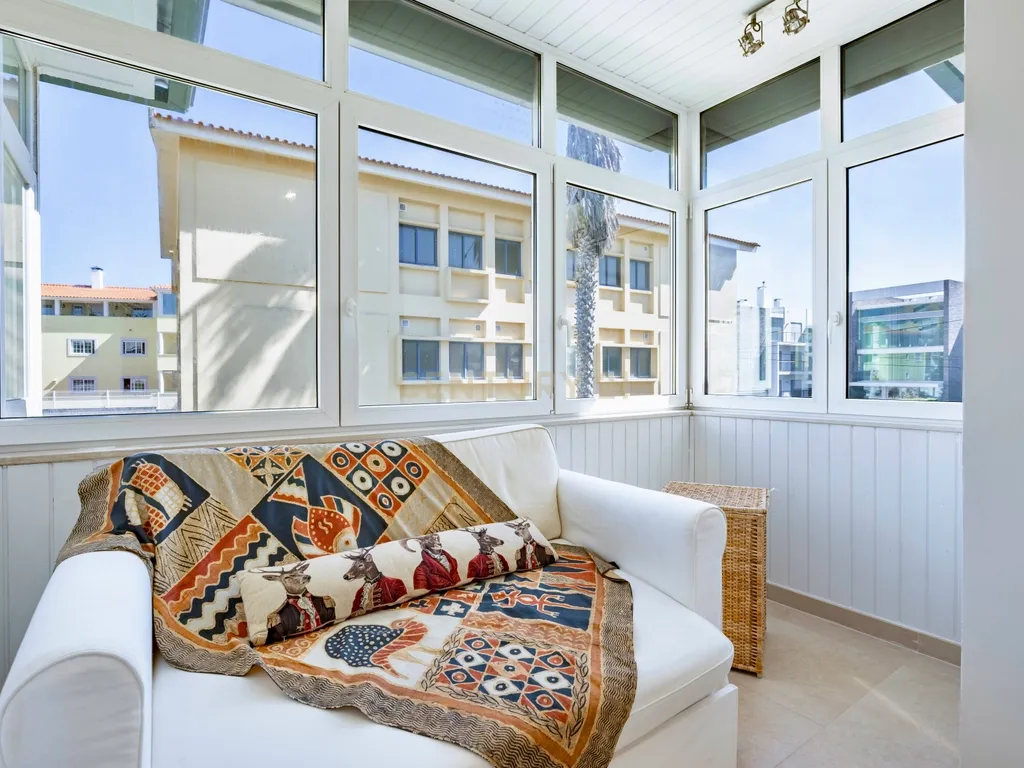 Apartamento T2 em Cascais com Vista para a Cidade - Image 13