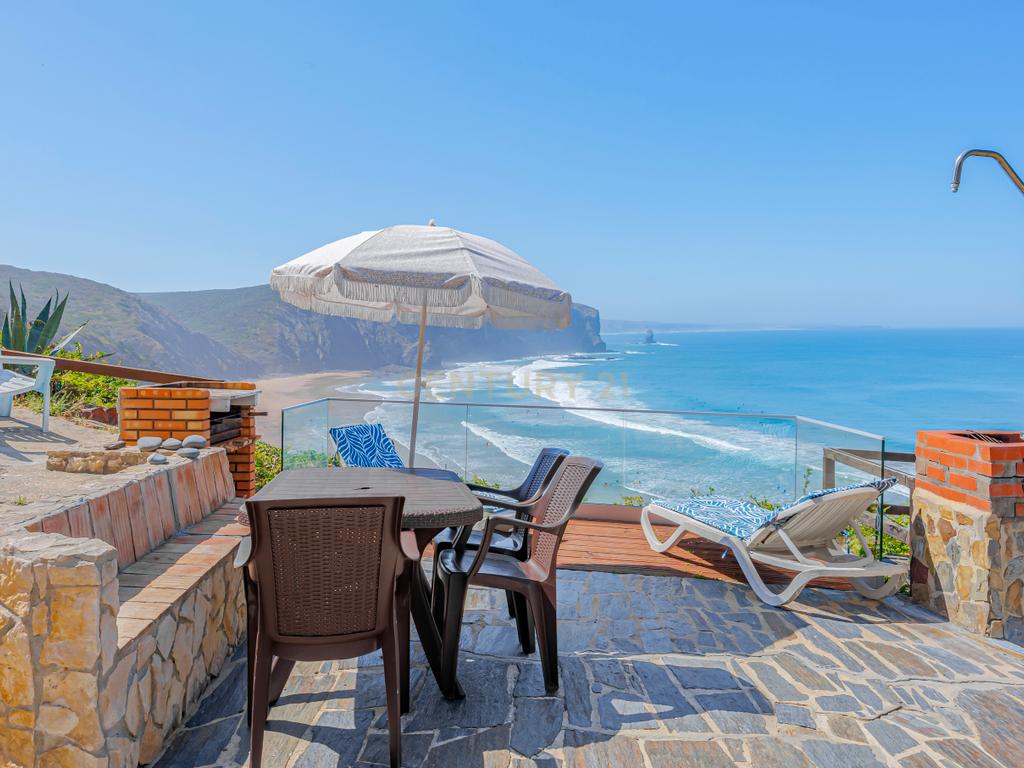Oportunidade Única com Vista Mar na Praia da Arrifana (Aljezur) - Image 4