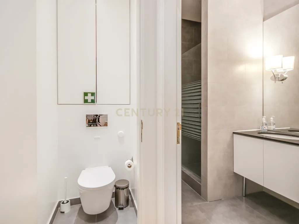 Apartamento T2 na Rua da Prata Nº208 - Image 8