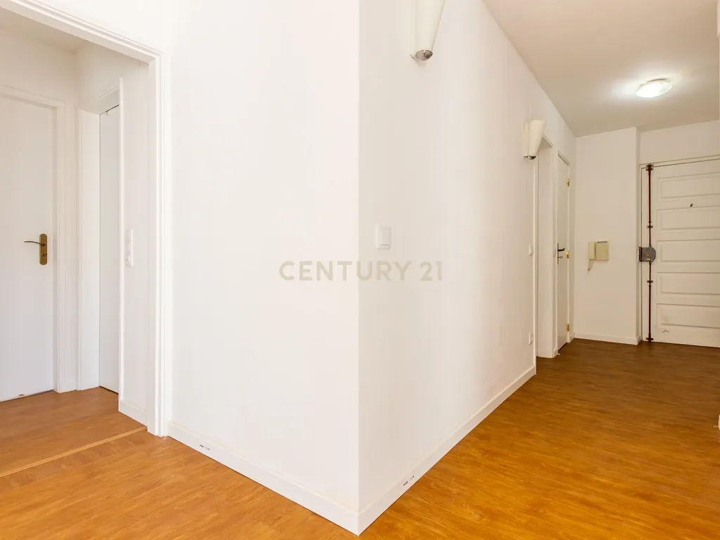 Apartamento T3, Lisboa, com um lugar de parqueamento e arrecadação. Oportunidade Única! - Image 14