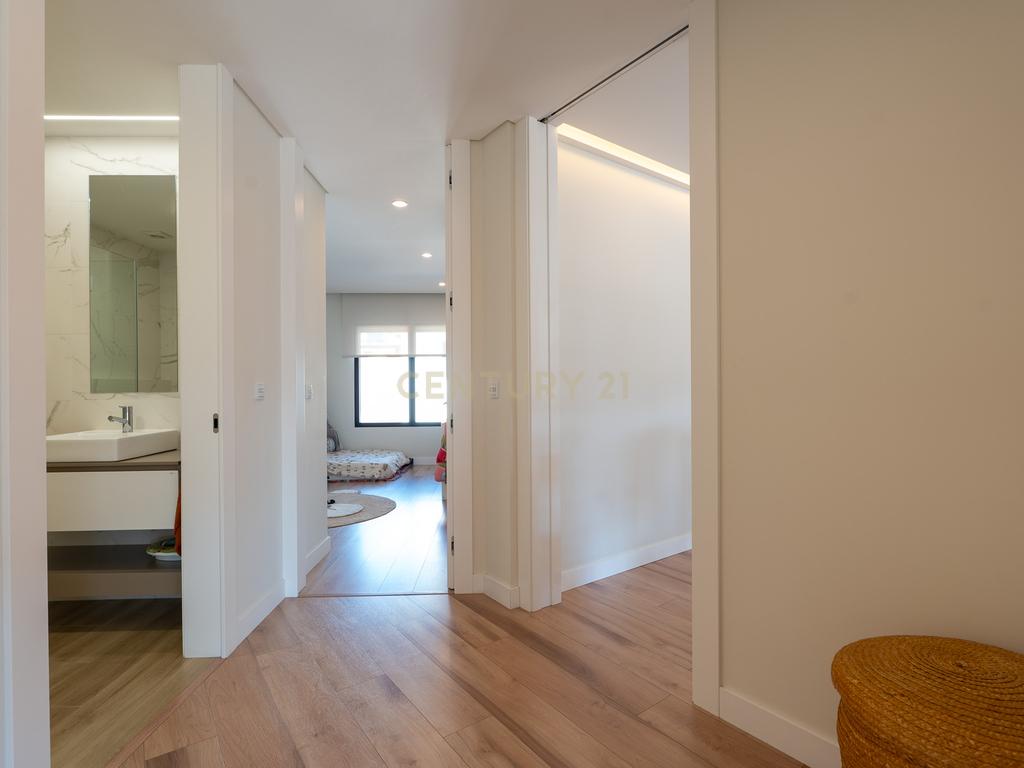 Apartamento T3+1 duplex, com terraço e estacionamento, no centro da cidade de Torres Vedras - Image 41