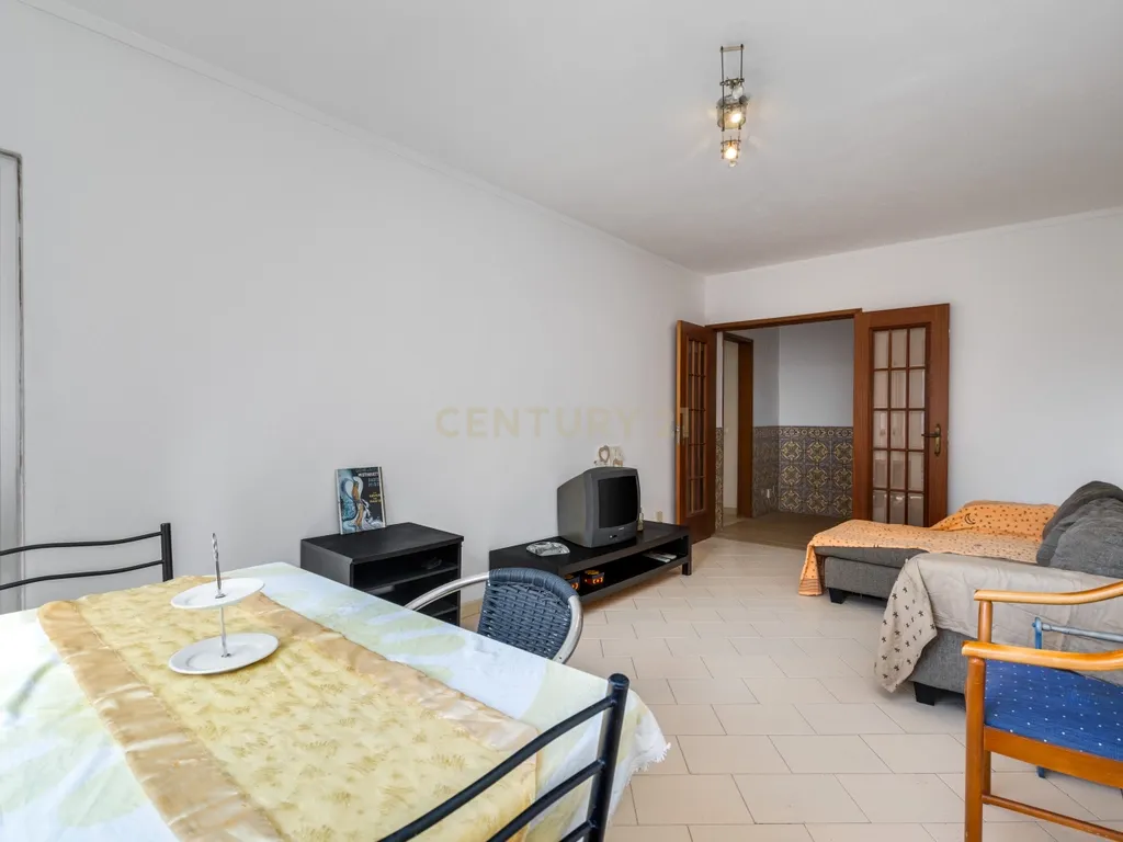 Imperdível apartamento T3 em Faro - Image 1