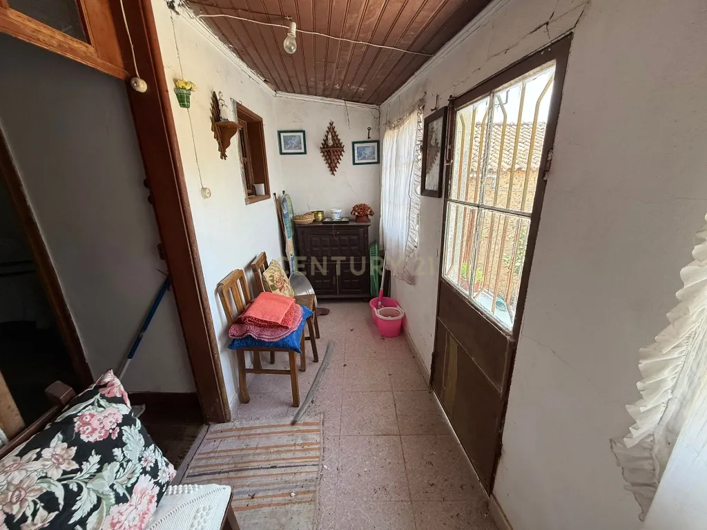 Casa T4 com Jardim e Adega em Vimioso - 53.000€ - Image 27