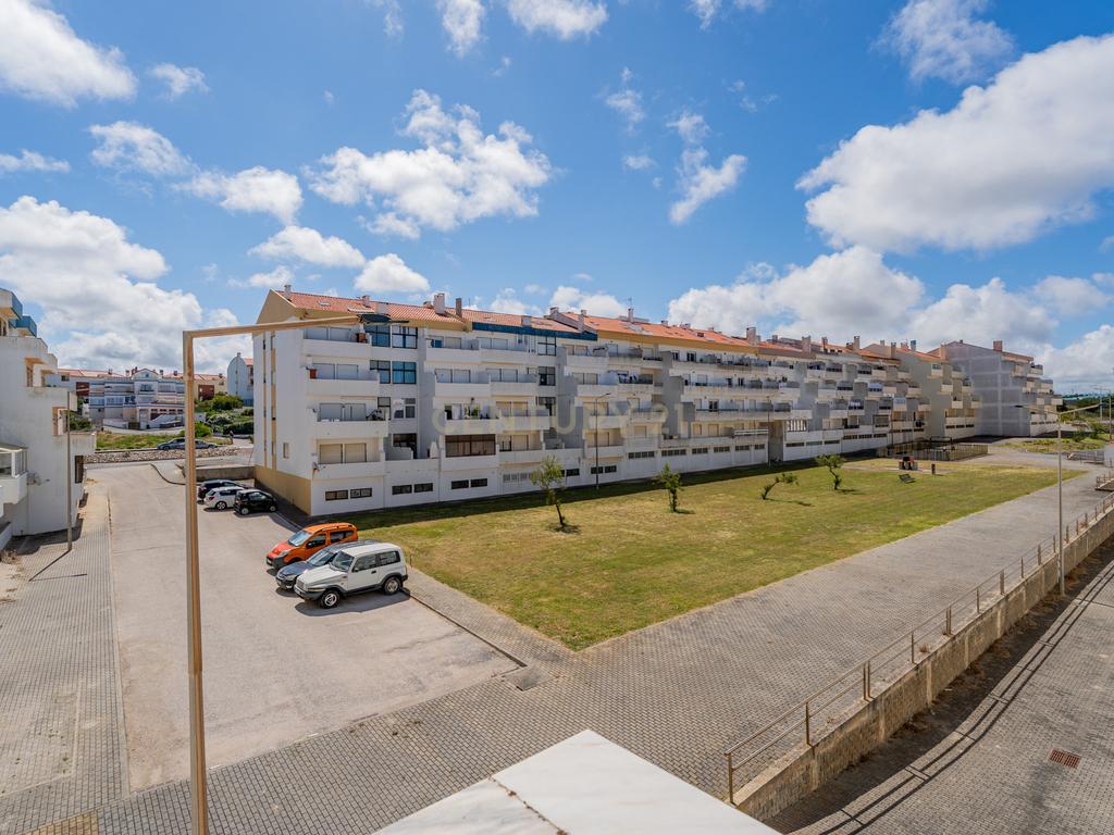 T2 renovado com Varanda, Vista Mar e Box privativa em Santa Cruz - Image 37