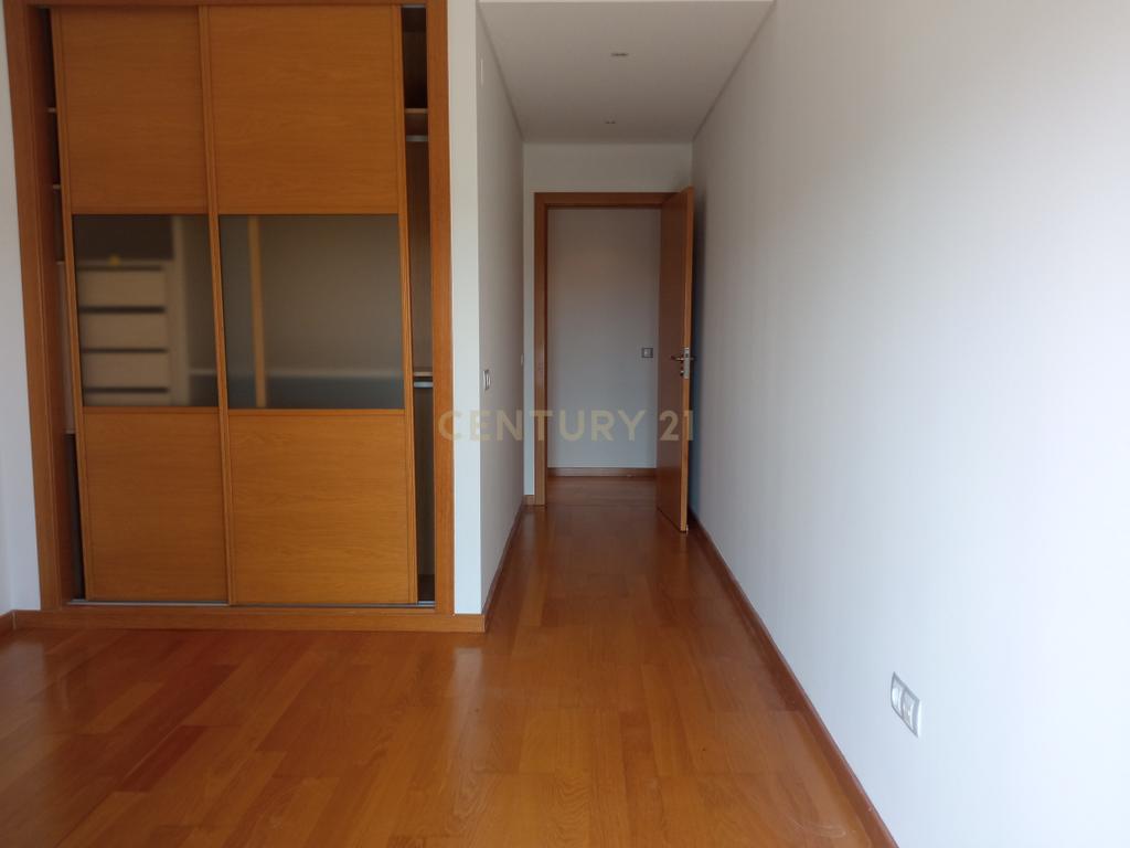 Apartamento T2 em Condomínio fechado para arrendamento - Image 14