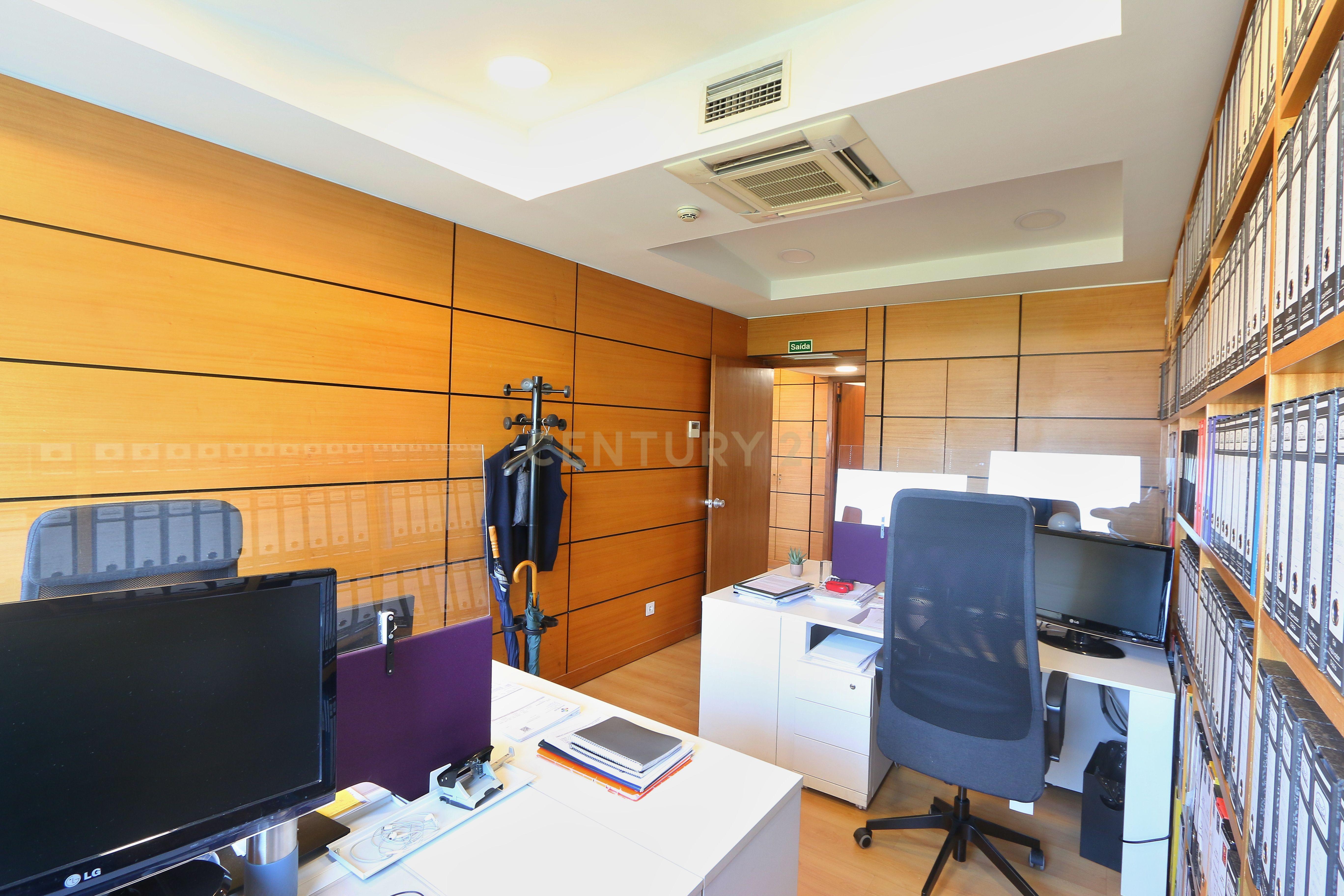 Escritório de 276 m² no Centro Empresarial de Telheiras – Lisboa - Image 28