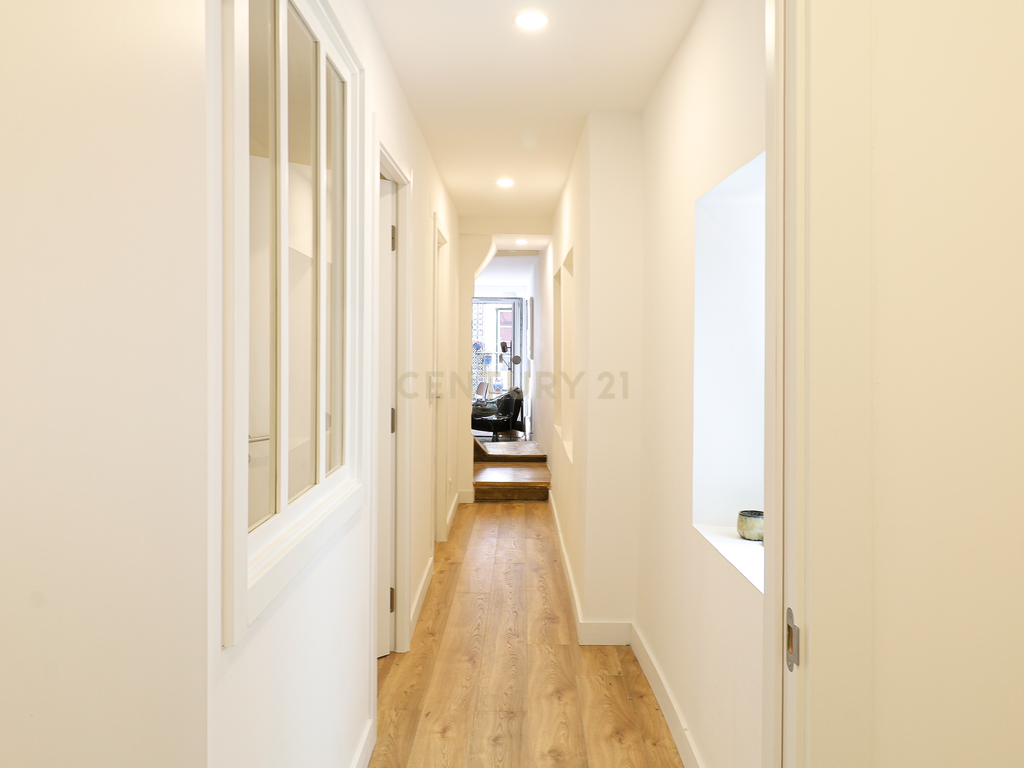 Apartamento T2 no Bairro Alto - Image 6