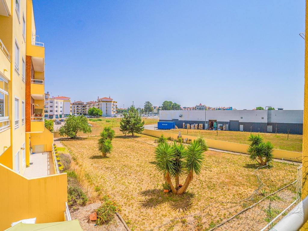 Apartamento T3 com garagem - Cidade Nova, Caldas da Rainha - Image 26