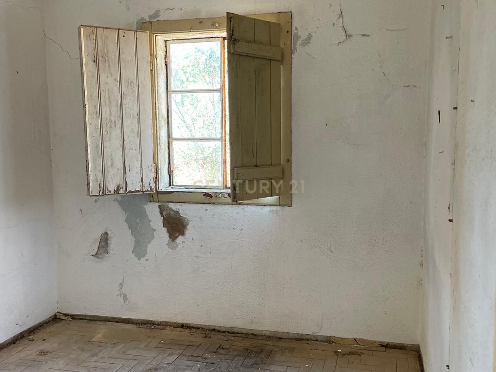 Casa para Recuperar em Vilelas, Martinchel Abrantes - Image 7