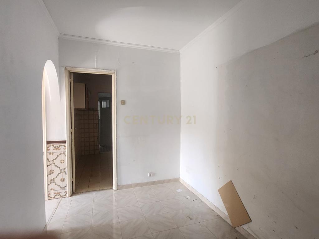 MORADIA T3 em ODIVELAS - Image 3