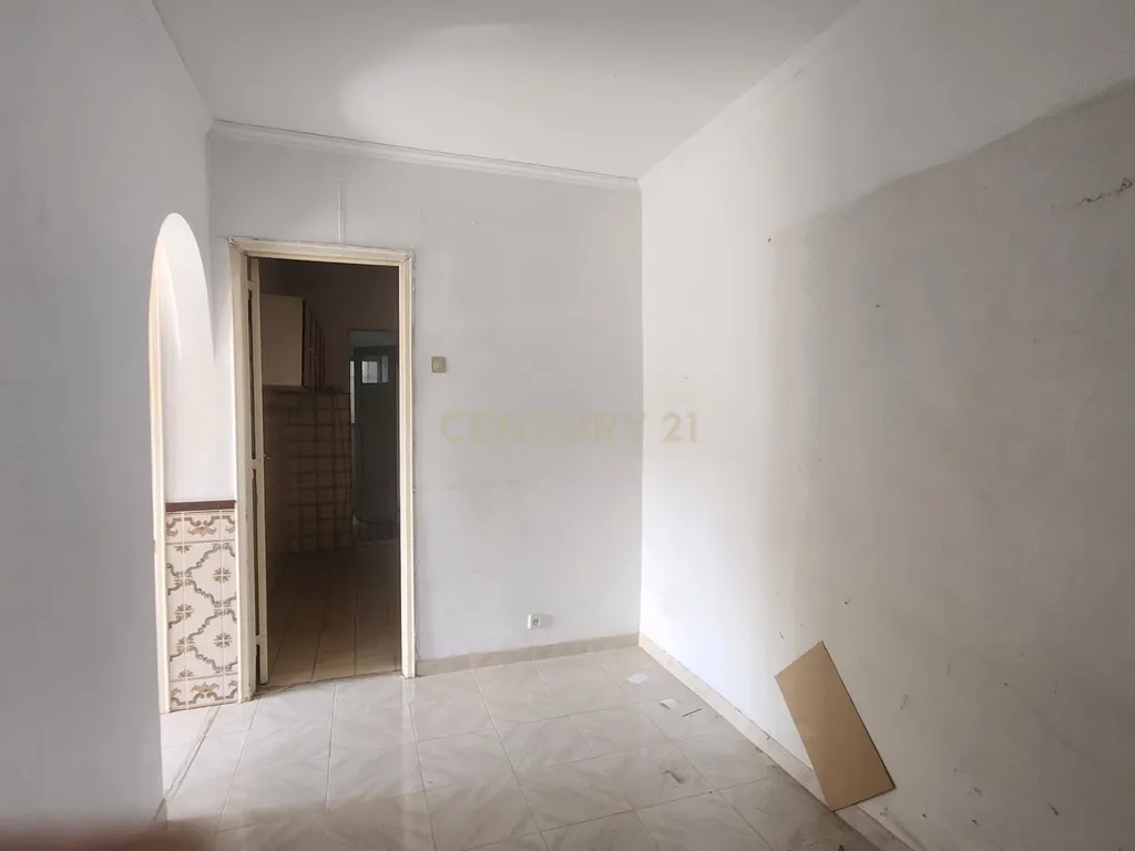 MORADIA T3 em ODIVELAS - Image 3