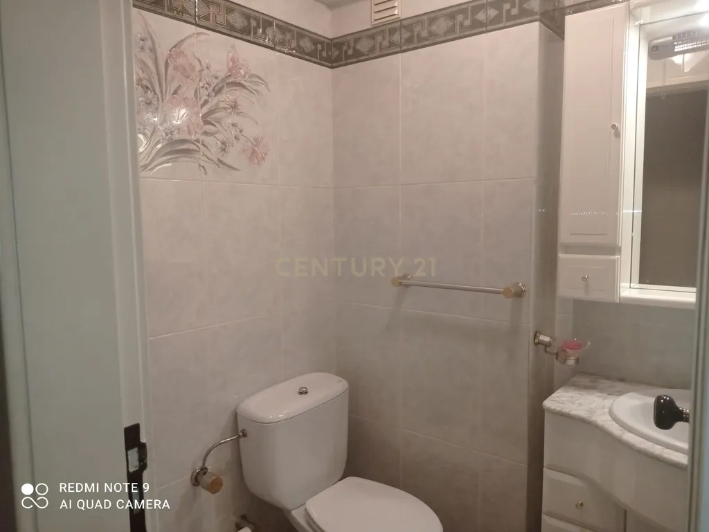 Apartamento T5 Mobilado c/ Garagem dupla fechada - Figueira da Foz - Image 39