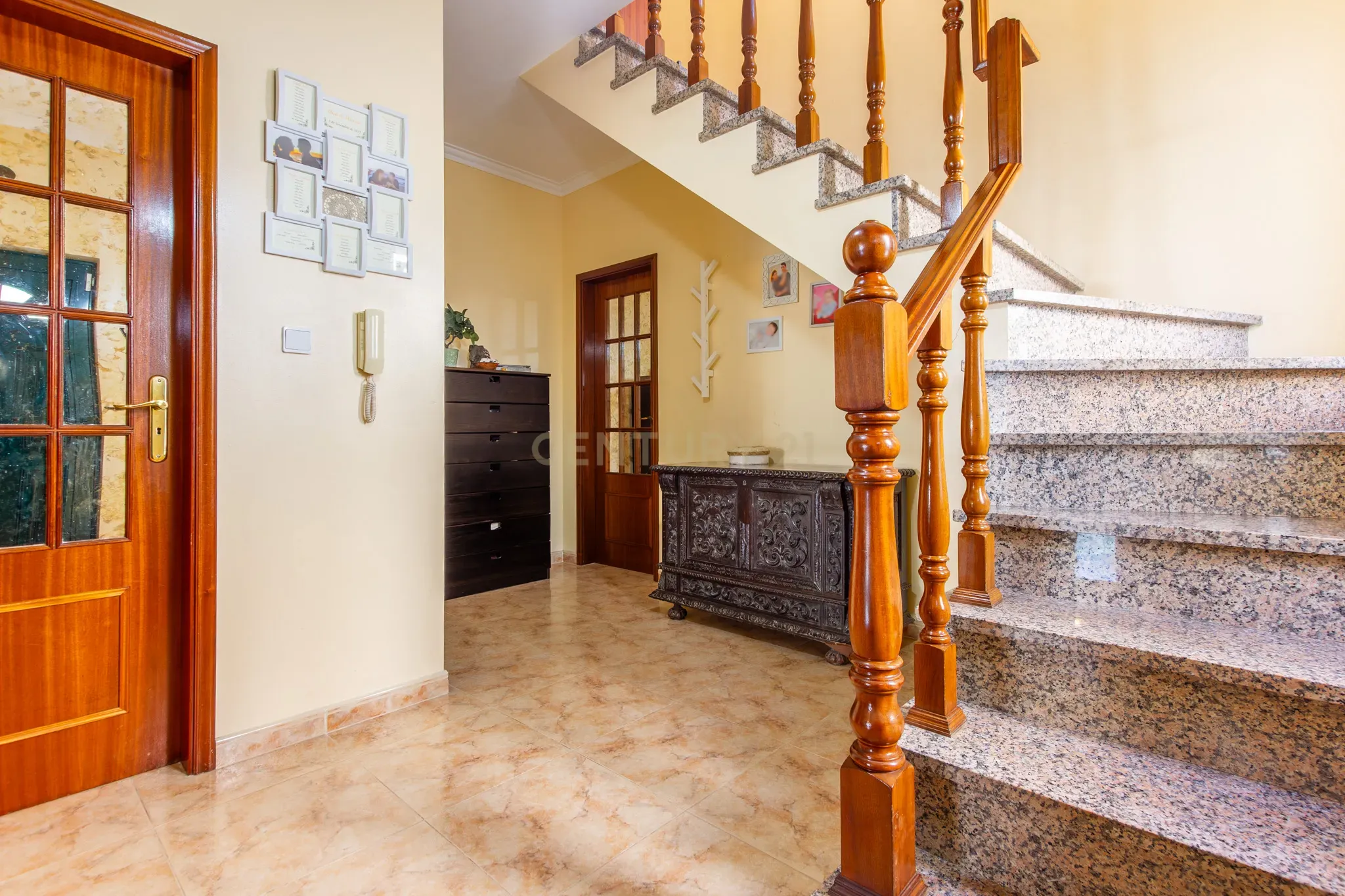 Fotografia 11 de Quinta do Conde – Moradia Geminada de 4 assoalhadas c/ garagem
