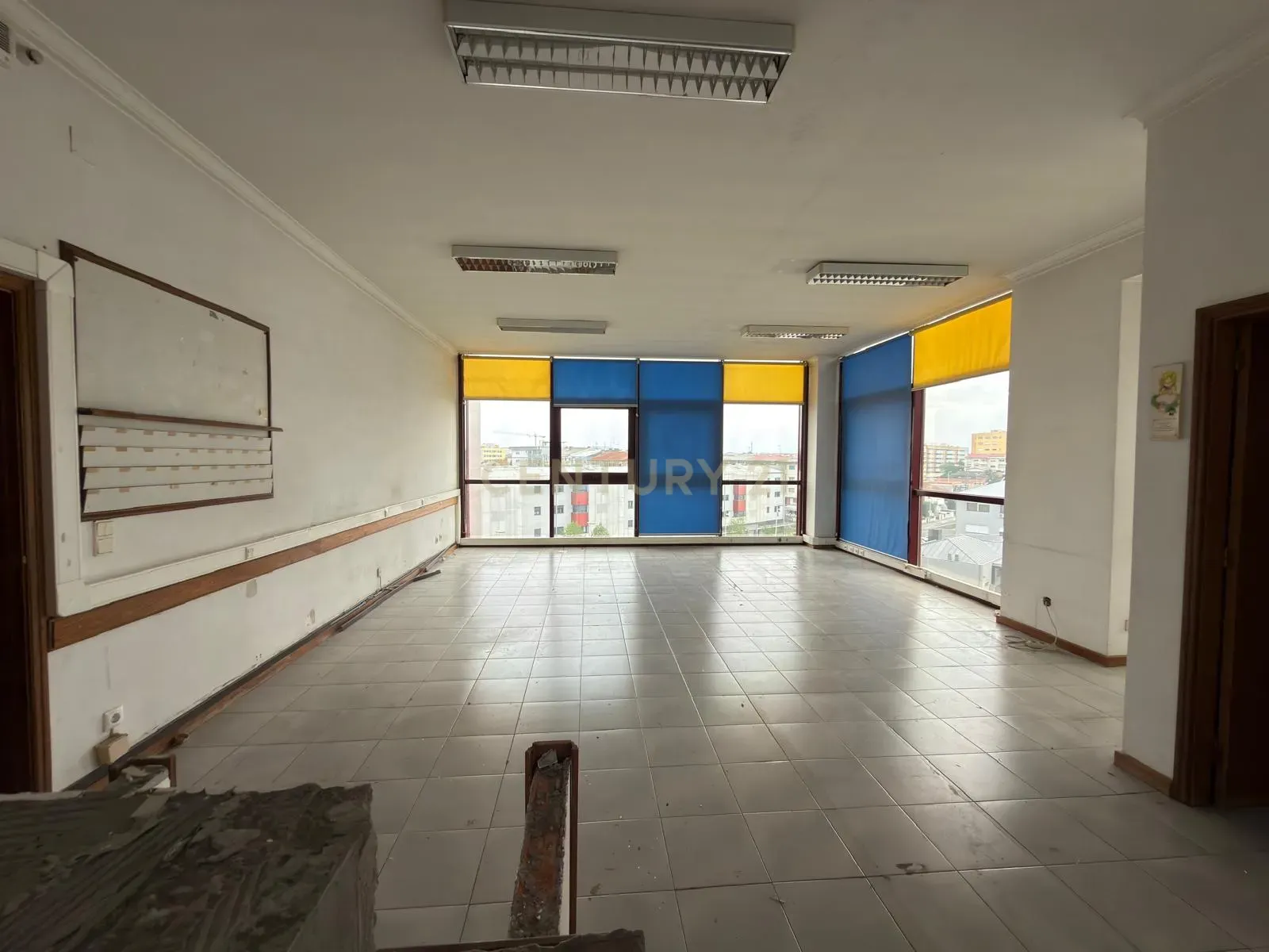 Fotografia 12 de 2 Escritórios à Câmara da Maia