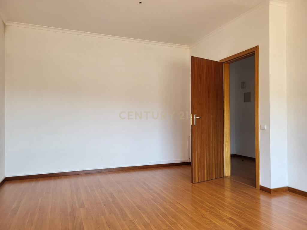Apartamento T2 - Alenquer - Image 9