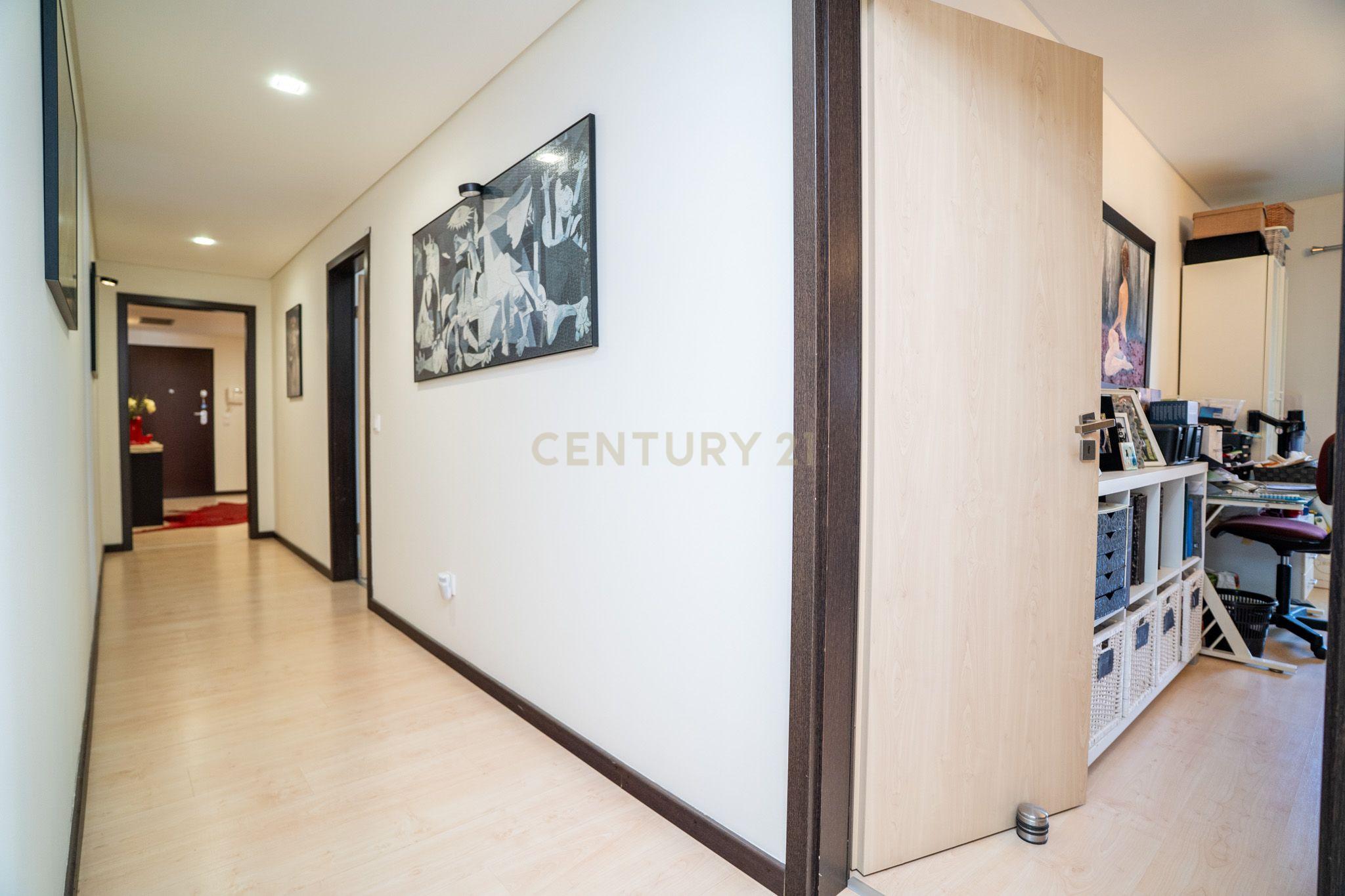 Fotografia 12 de Moderno Apartamento  T3 Condomínio Fechado, em Nossa Senhora de Fátima, Entroncamento