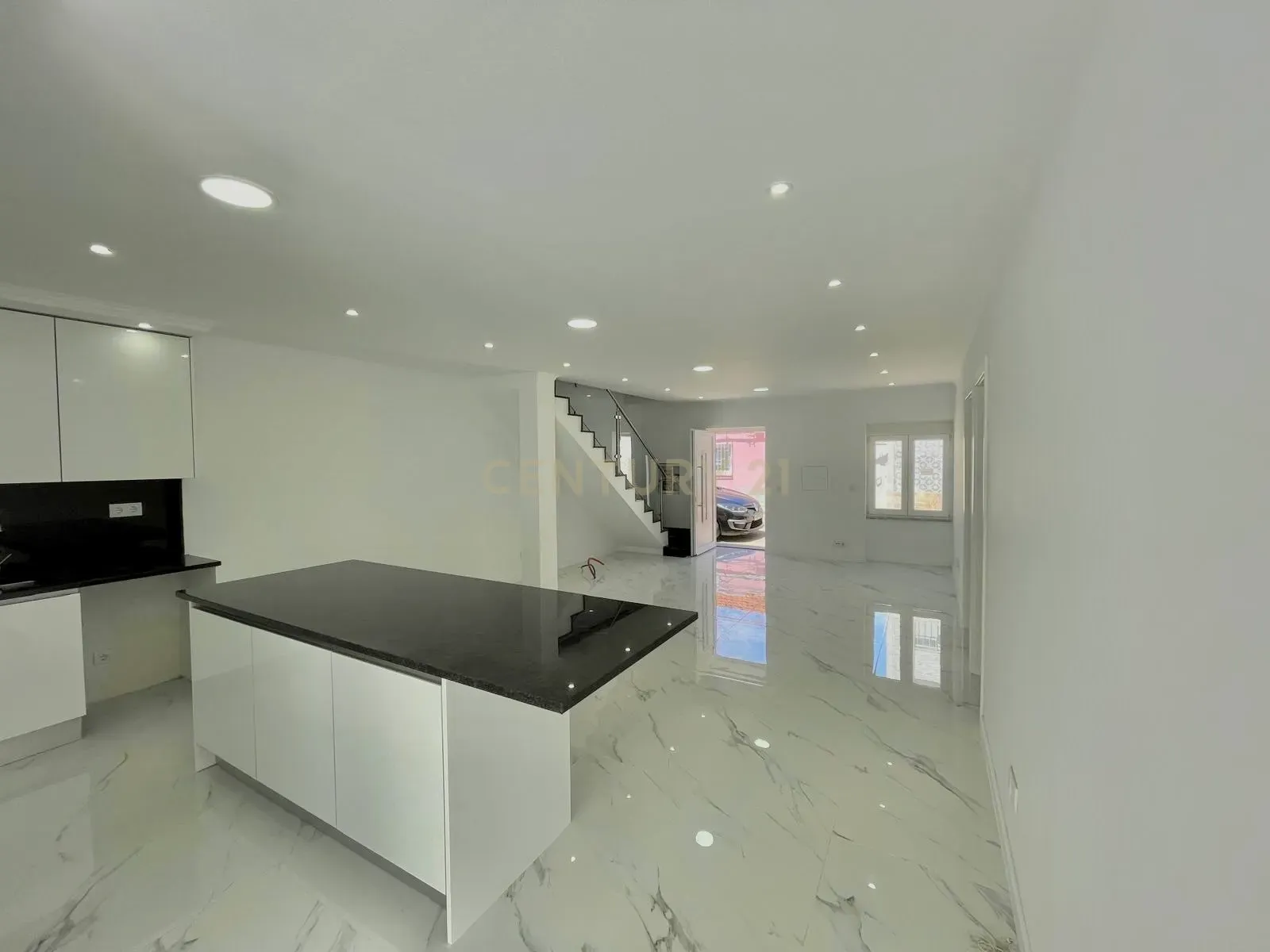Moradia Remodelada no Barreiro - Image 10