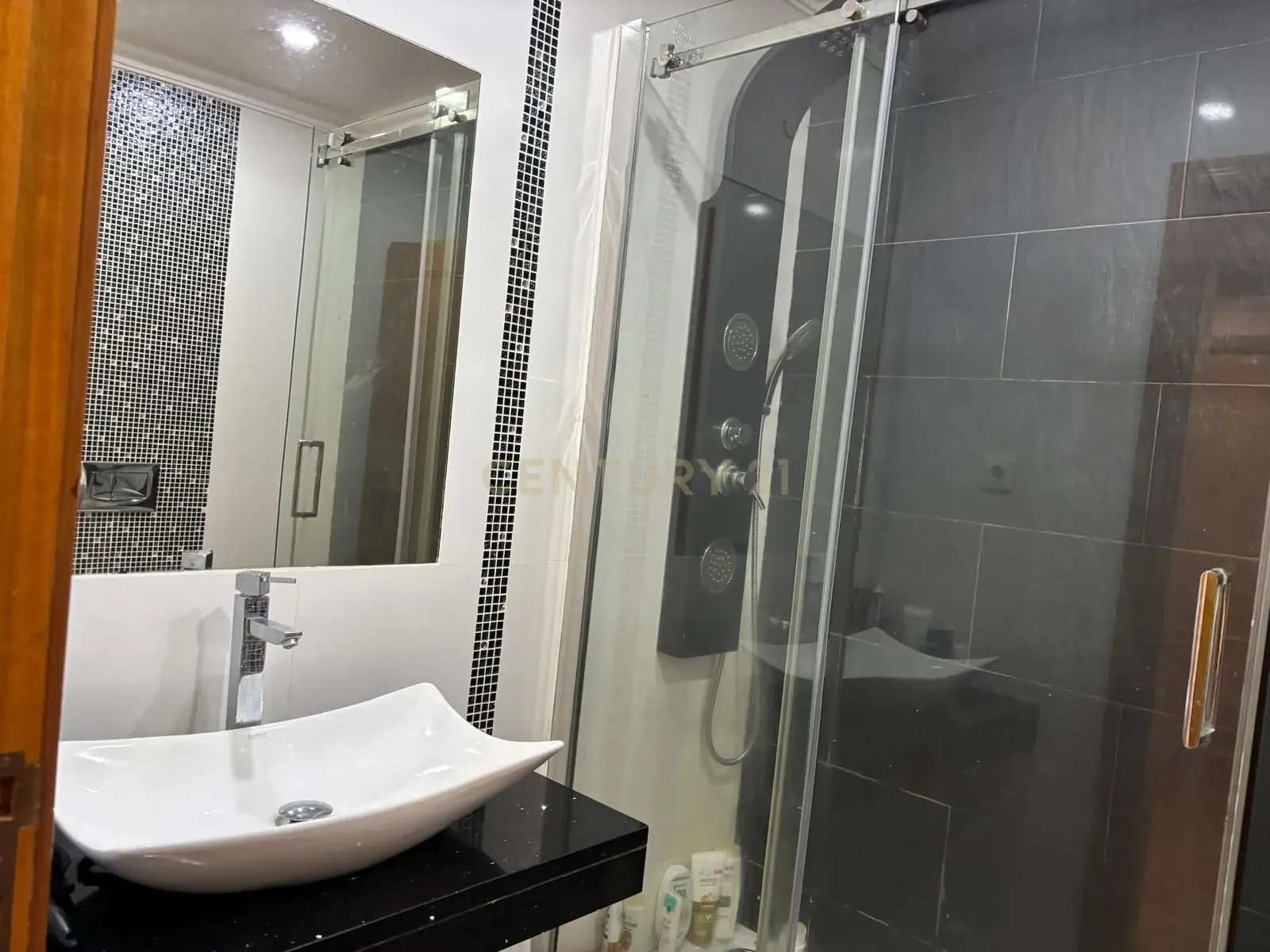 Apartamento T2 em Massamá Norte  - Image 15