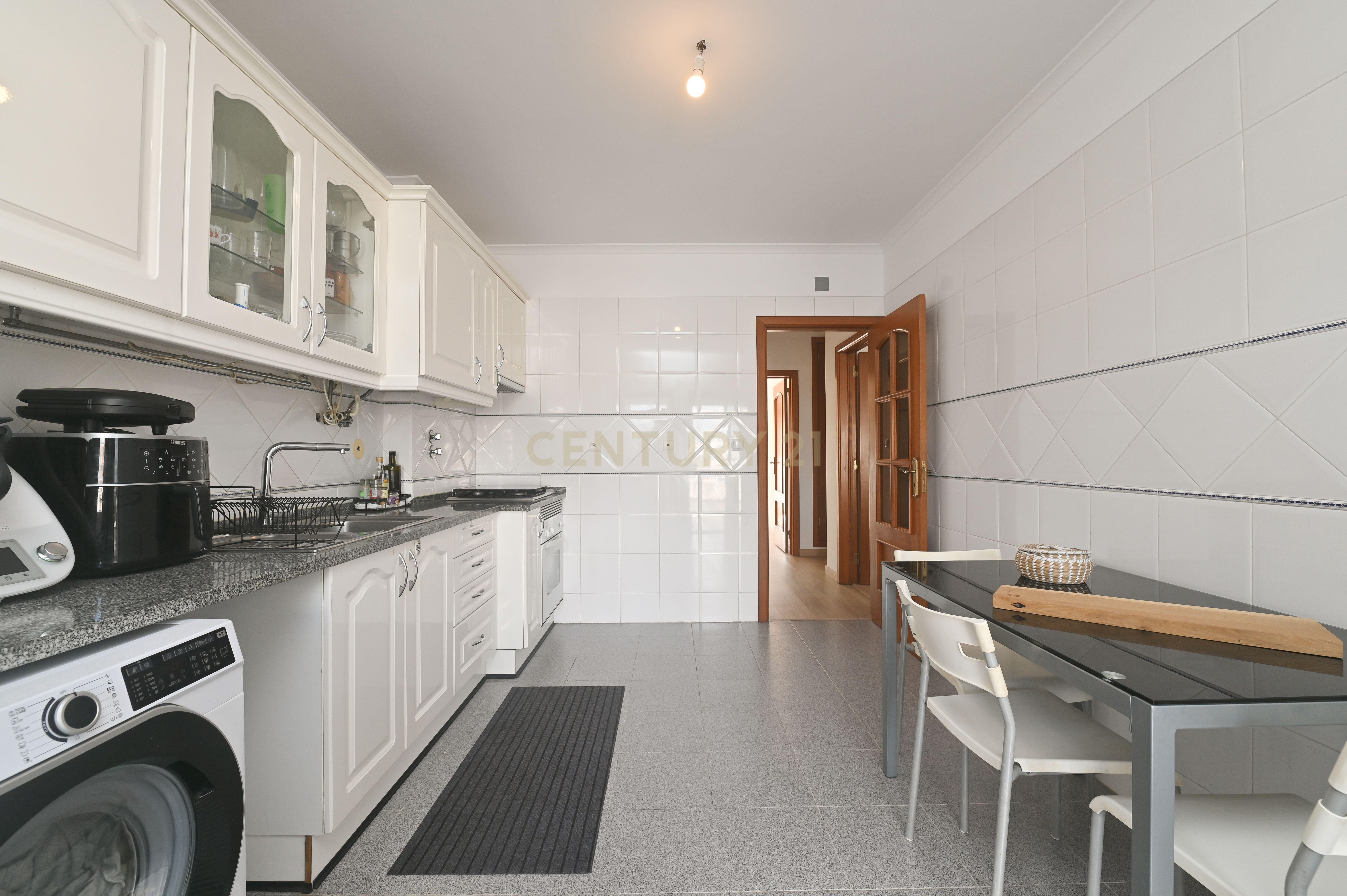 Fotografia 10 de Apartamento T2 em Milharado, com terraço e parquemento