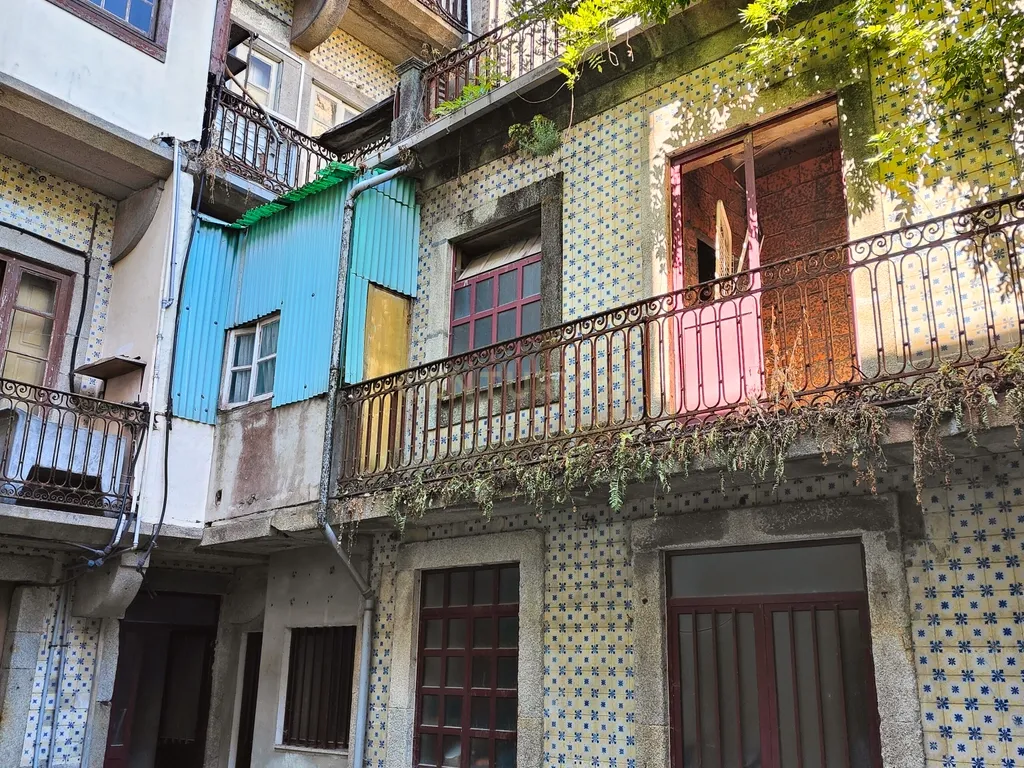 Imóvel de Investimento Estratégico na Boavista, Porto - Image 8