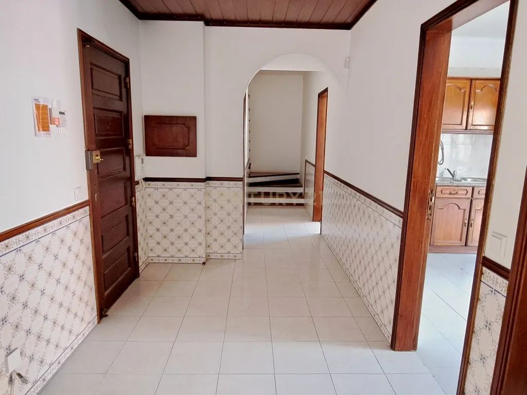 Apartamento T4 Duplex com 133m2 Montijo. - Image 15