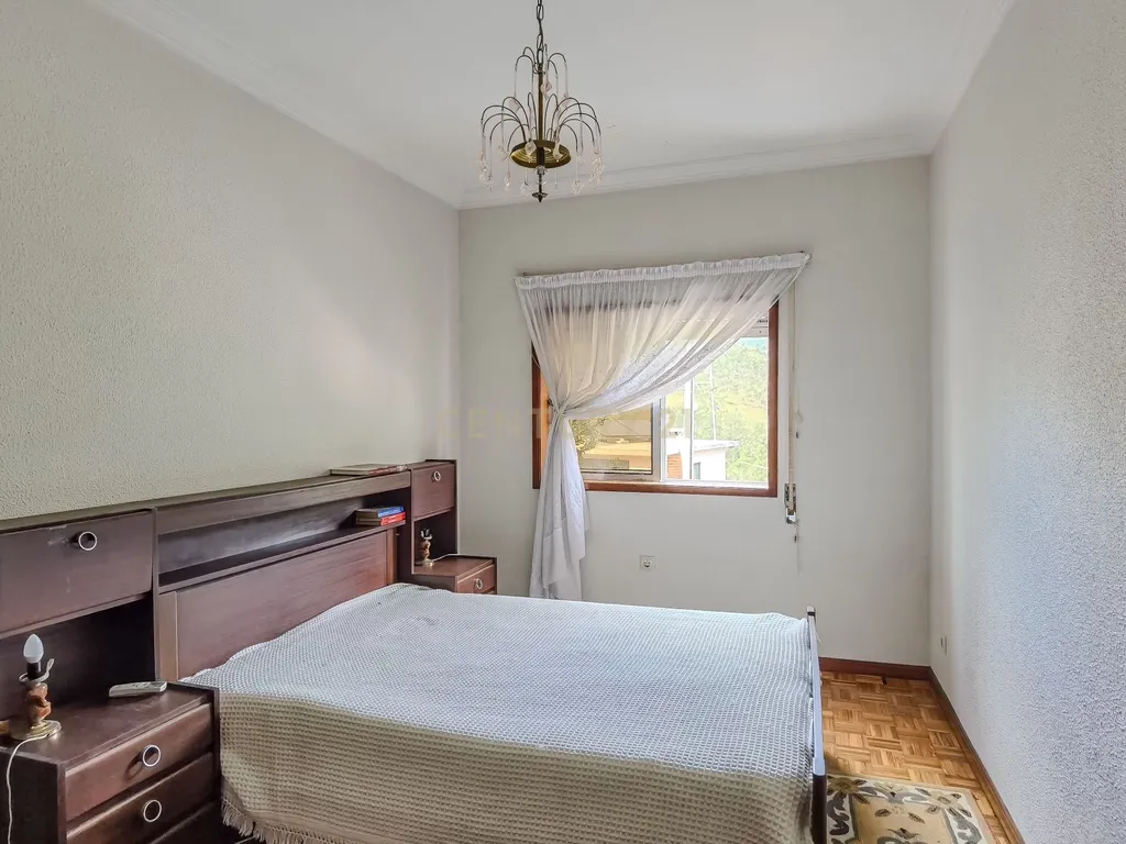 Moradia Bifamiliar T3+T3 em São Pedro da cova – Espaço, Tranquilidade e Conforto - Image 71