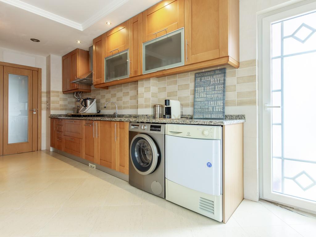 Apartamento T2 +1 em Quinta do Conde - Image 2