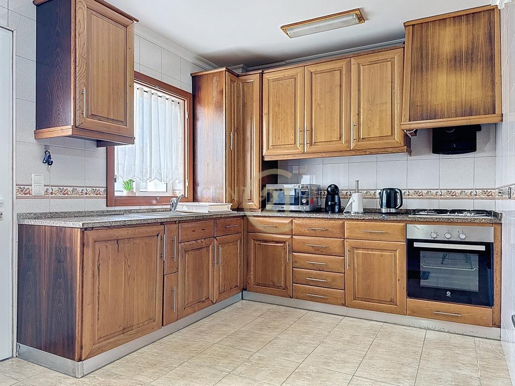 Excelente apartamento T3 em Porto Judeu - Image 7