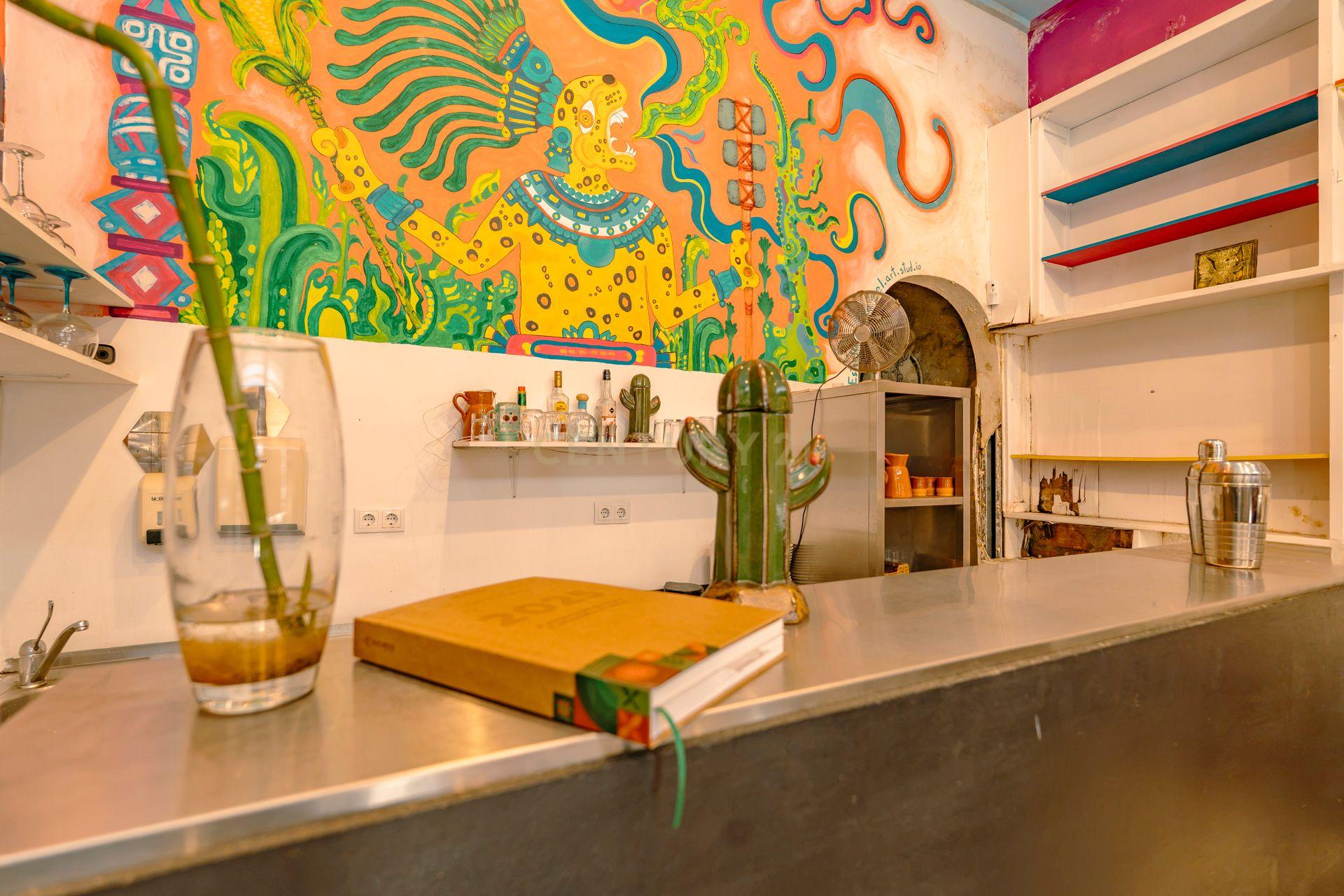 Fotografia 8 de OPORTUNIDADE! ESPAÇO DE RESTAURAÇÃO MUITO BEM DECORADO E TOTALMENTE EQUIPADO EM LOCALIZAÇÃO CENTRAL DE LISBOA, GRANDE POTENCIAL PARA O SEU NEGÓCIO!