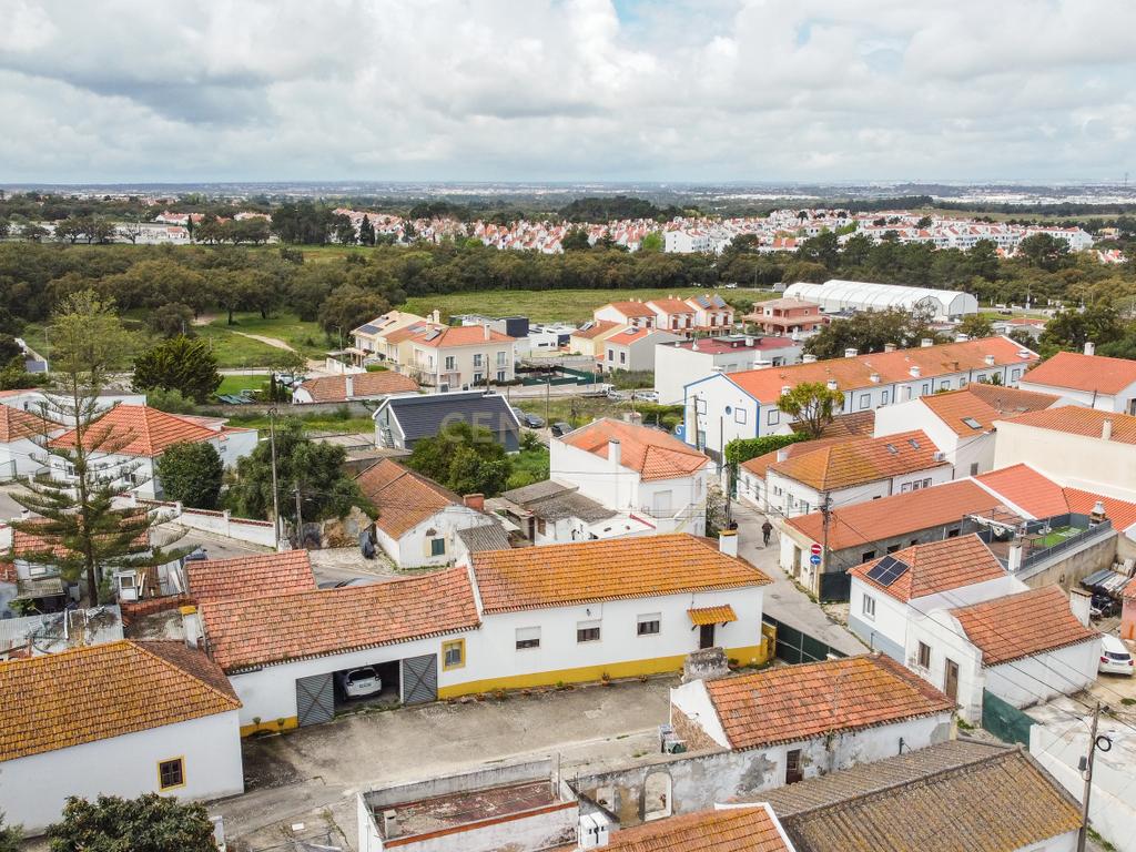 Moradia T3 na Quinta do Anjo com Vista Panorâmica e Garagem - Image 63