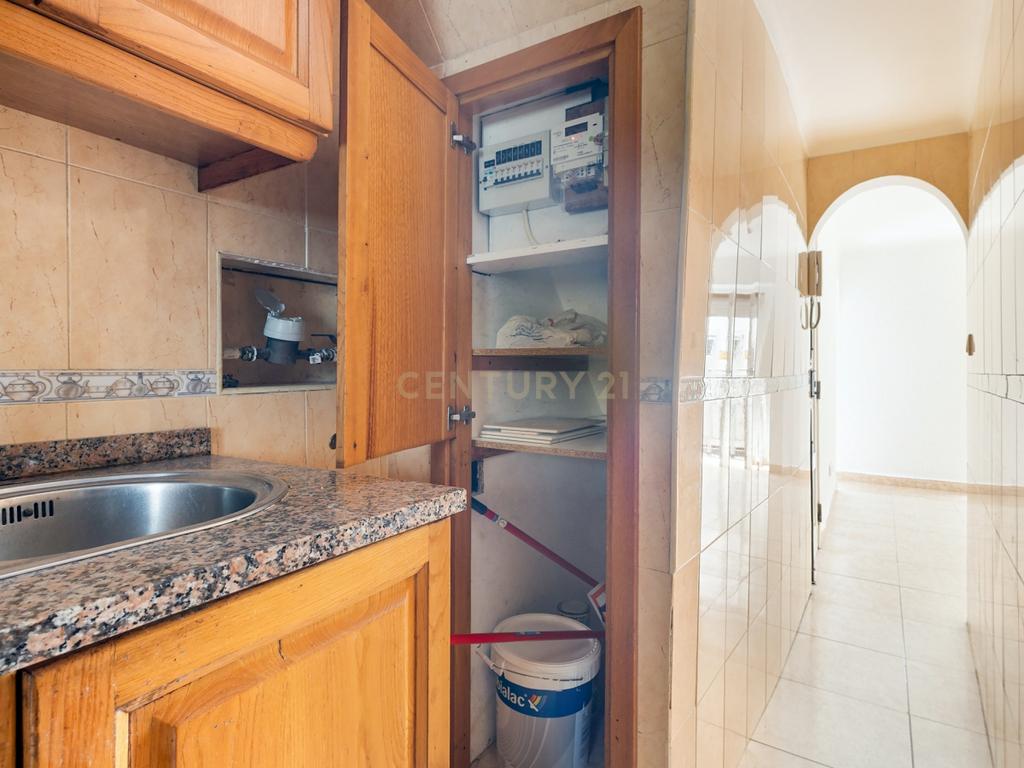 Apartamento T1 na Lapa – Lisboa | 1º Andar em prédio tradicional - Image 21